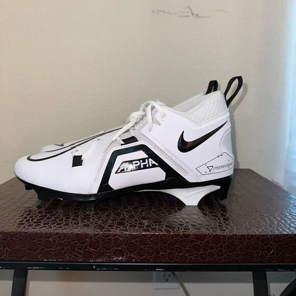 ✅ New Nike Alpha Menace Pro 3 Men's Size 13 White Mid Cut Football Cleats - Picture 1 of 7